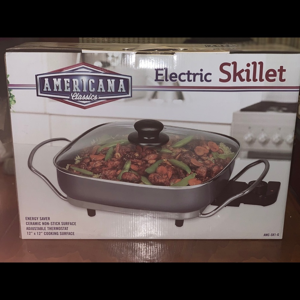 Electric skillet